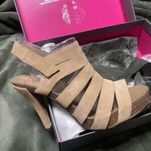 Womens Vince Camuto Pruell Platform Strappy Sandals - Mushroom Brown/Natural